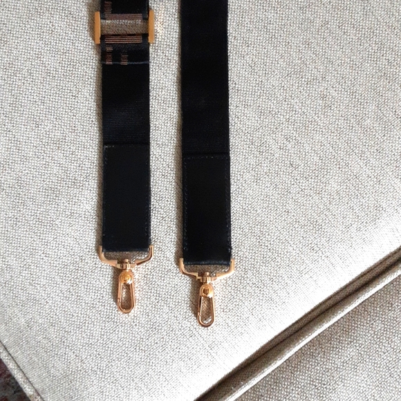 Fendi crossbody shoulder strap replacement Unisex 👫detachable and adjustable ‼️ - Picture 6 of 10